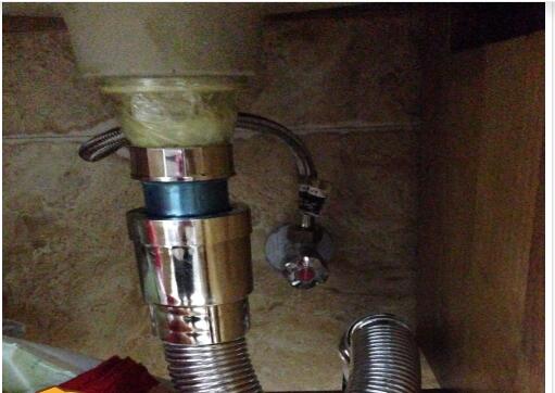 地漏反味,深圳翻新裝修公司,深圳天澤裝飾